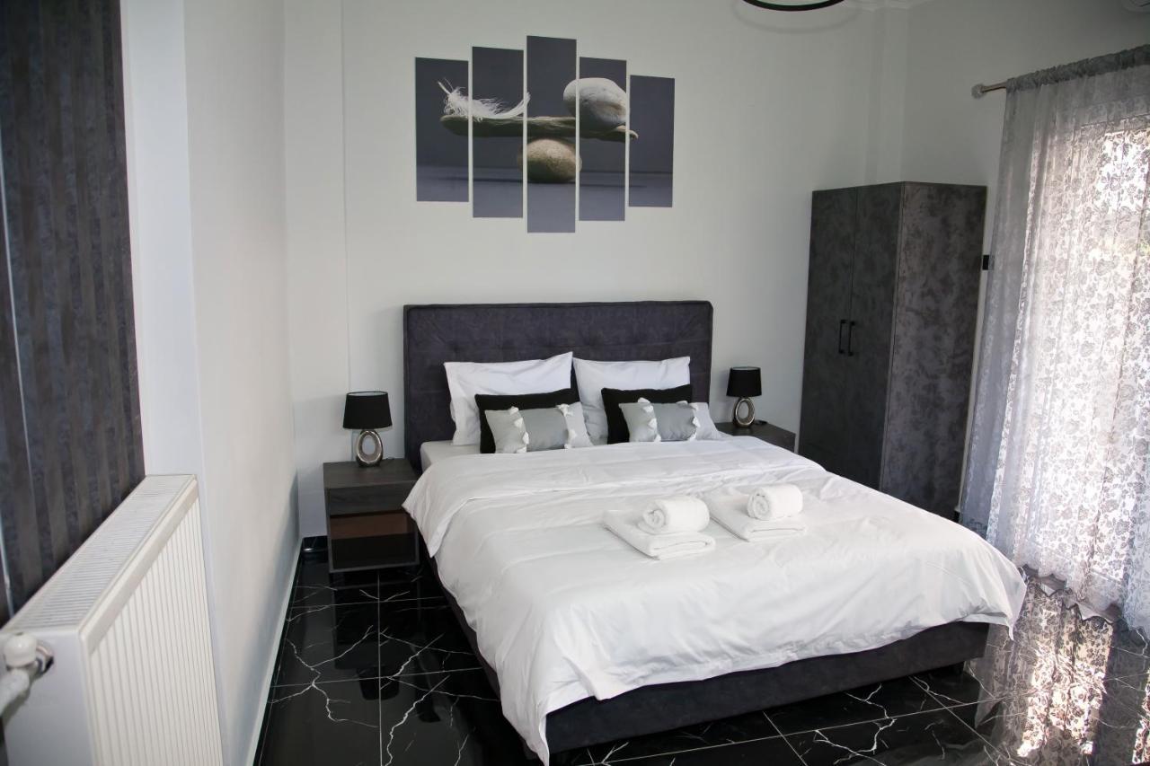 Chris Luxury Studio Ioannina Buitenkant foto